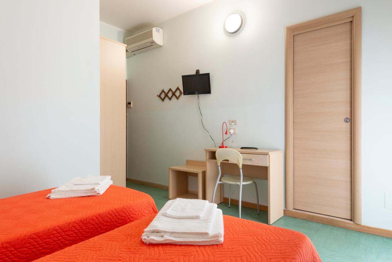 Hotel Olympic Milano Marittima Esterno foto