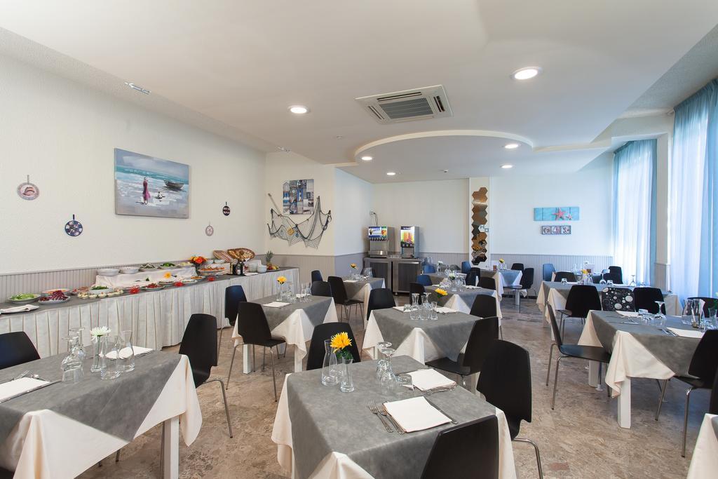 Hotel Olympic Milano Marittima Esterno foto