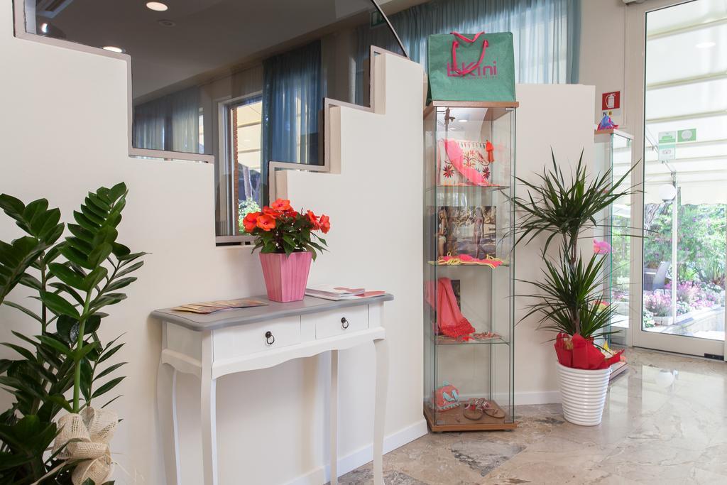 Hotel Olympic Milano Marittima Esterno foto