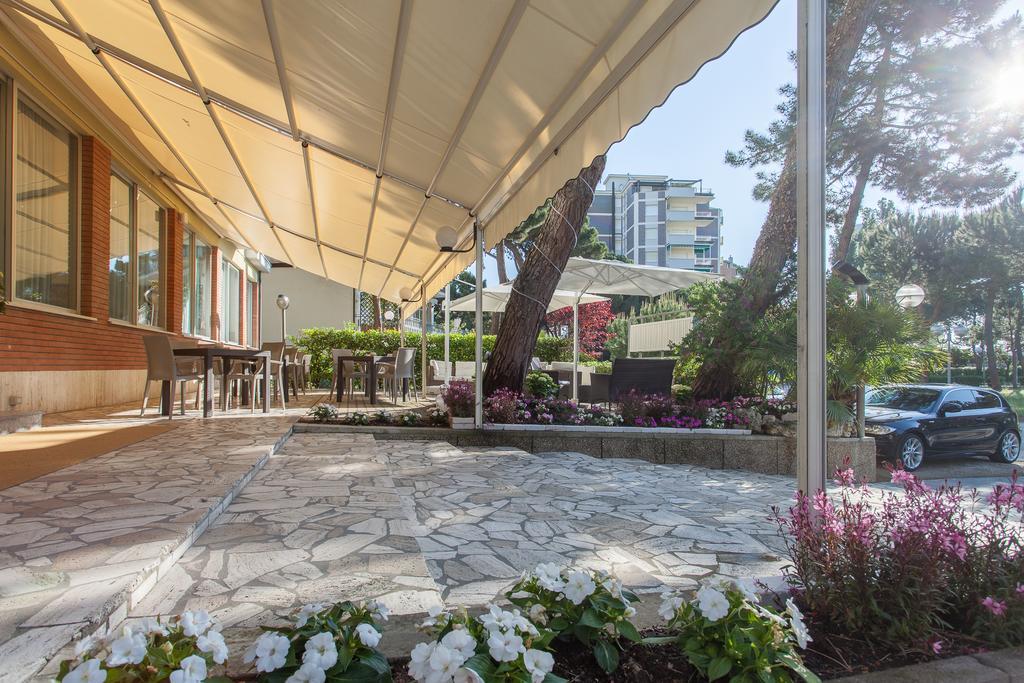 Hotel Olympic Milano Marittima Esterno foto