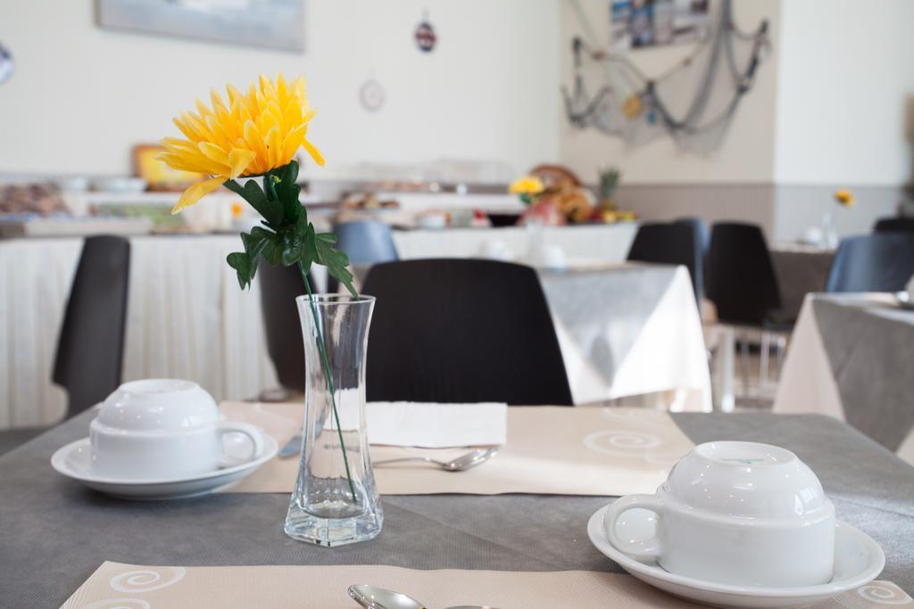 Hotel Olympic Milano Marittima Esterno foto