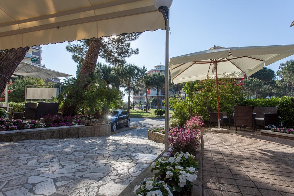 Hotel Olympic Milano Marittima Esterno foto